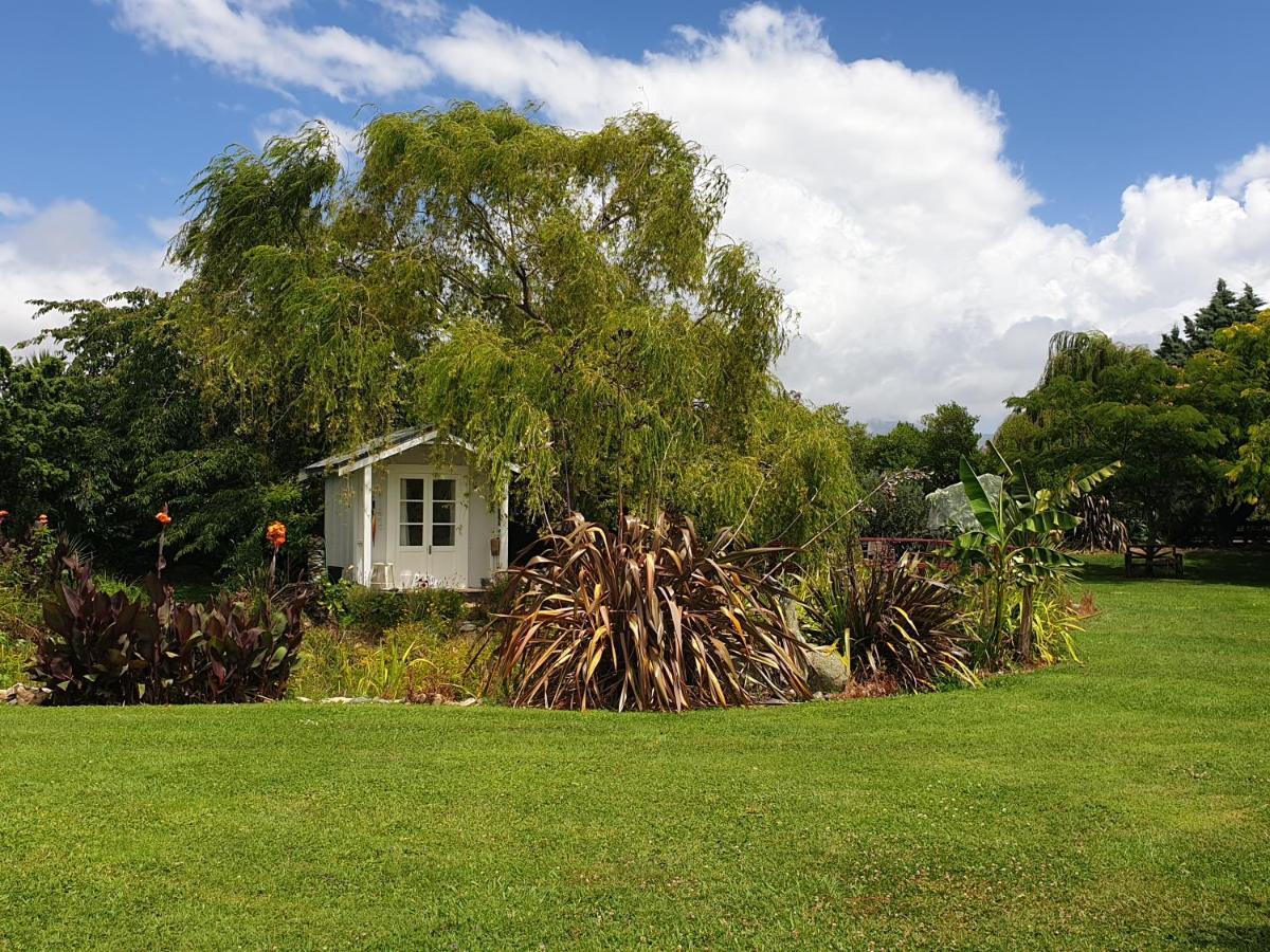 Cabins On Tudor Bed & Breakfast Motueka Exterior photo
