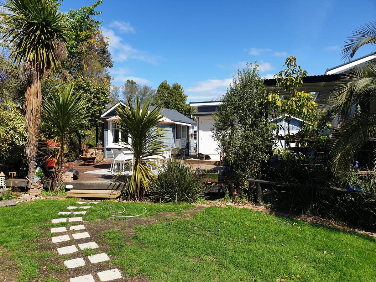 Cabins On Tudor Bed & Breakfast Motueka Exterior photo